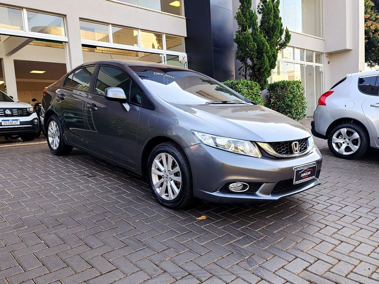 Honda Civic Sedan LXS 1.8/1.8 Flex 16V Mec. 4p