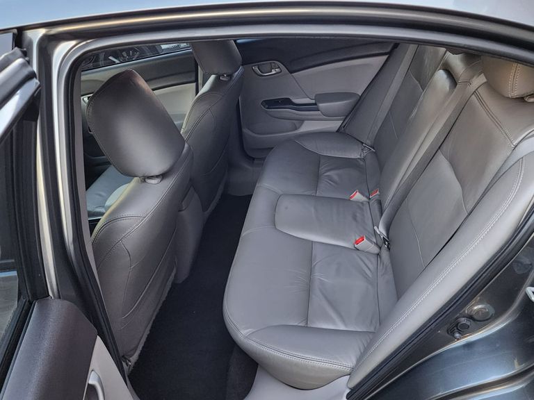 Honda Civic Sedan LXS 1.8/1.8 Flex 16V Mec. 4p