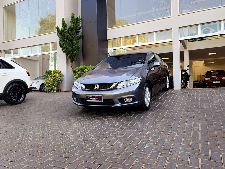 Honda Civic Sedan LXS 1.8/1.8 Flex 16V Mec. 4p