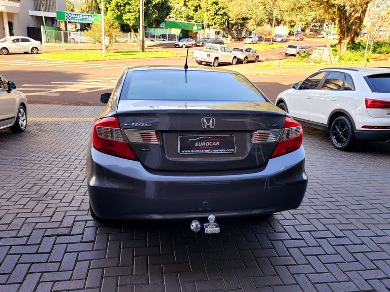 Honda Civic Sedan LXS 1.8/1.8 Flex 16V Mec. 4p