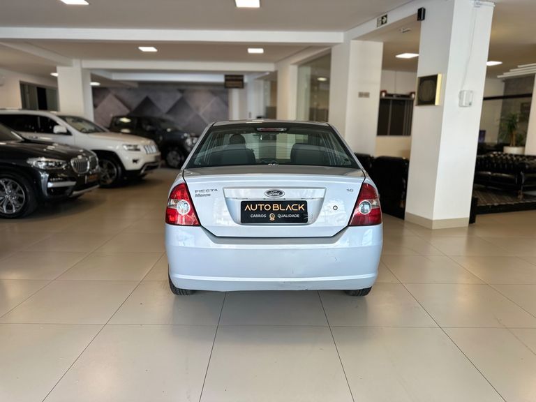 Ford Fiesta Sed. 1.6 8V Flex 4p