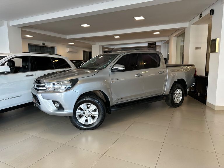 Toyota Hilux CD SRV 4x2 2.7 Flex 16V Aut.