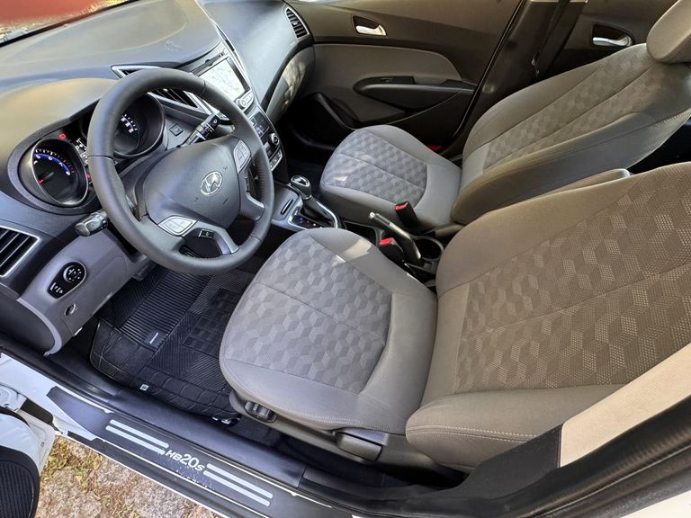 Hyundai HB20S Premium 1.6 Flex 16V Aut. 4p