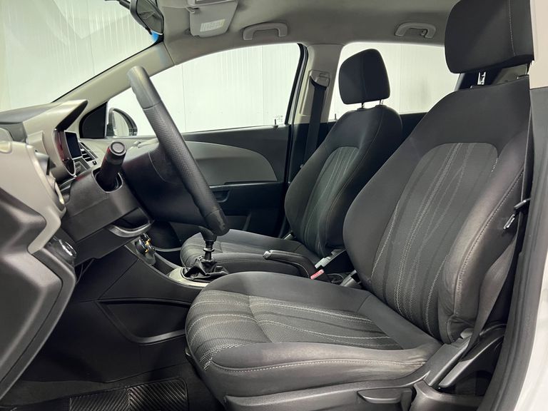Chevrolet SONIC HB LT 1.6 16V FlexPower 5p Mec.