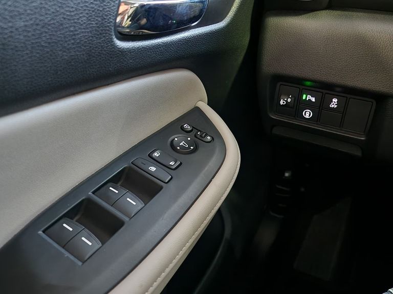 Honda CITY Sedan Touring 1.5 Flex 16V 4p Aut.