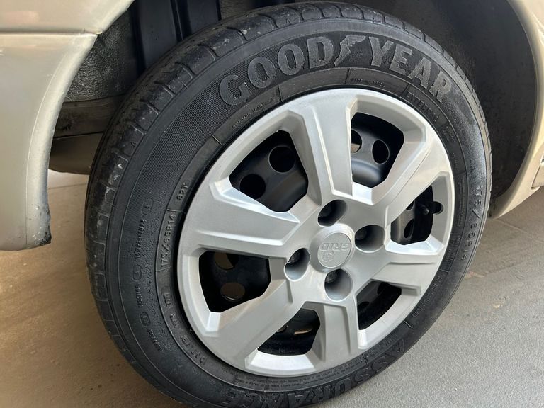 Chevrolet Corsa Hat. Maxx 1.4 8V ECONOFLEX 5p