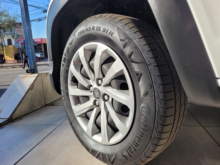 Fiat Strada Freedom 1.3 Flex 8V  CS Plus