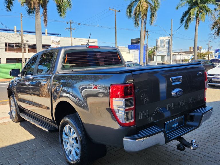 Ford Ranger XLT 3.2 20V 4x4 CD Diesel Aut.
