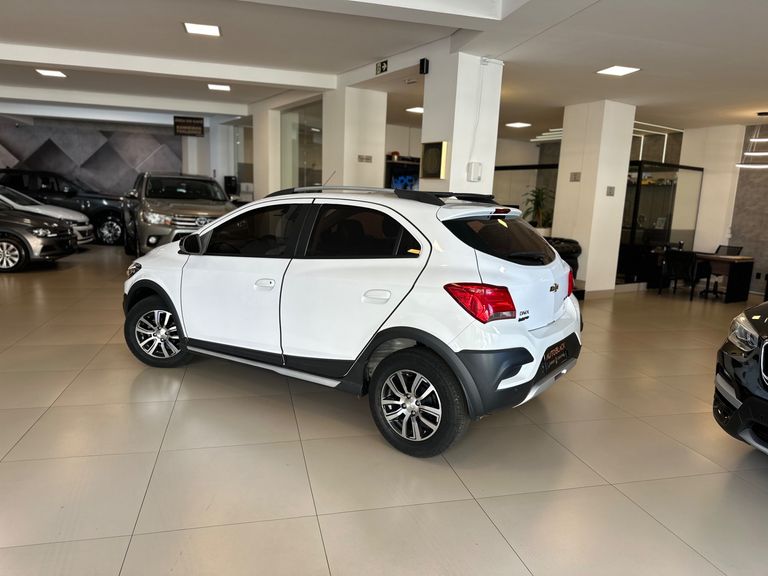 Chevrolet ONIX HATCH ACTIV 1.4 8V Flex 5p Mec.