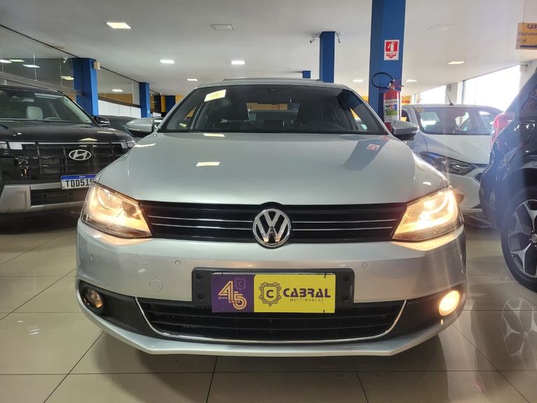 VolksWagen JETTA Highline 2.0 TSI 16V 4p Tiptronic