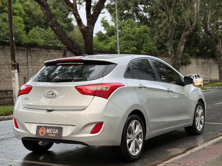 Hyundai i30 1.8 16V Aut. 5p