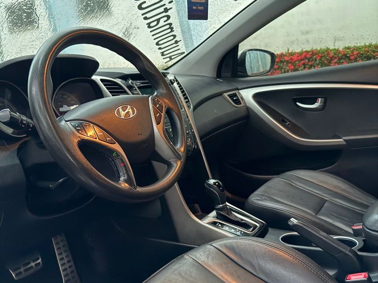 Hyundai i30 1.8 16V Aut. 5p