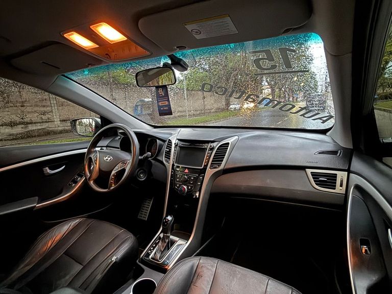 Hyundai i30 1.8 16V Aut. 5p