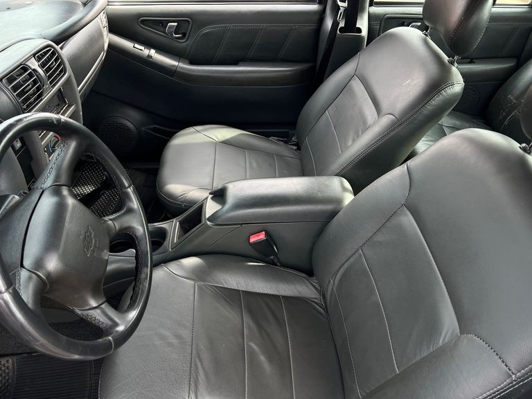 Chevrolet S10 P-Up Executive 2.4 MPFI F.Power CD