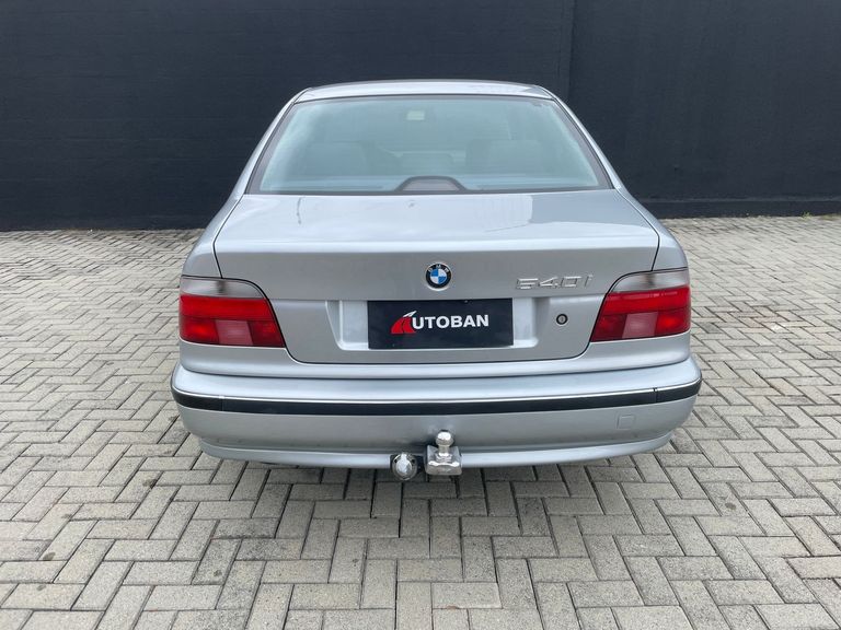 BMW 540i