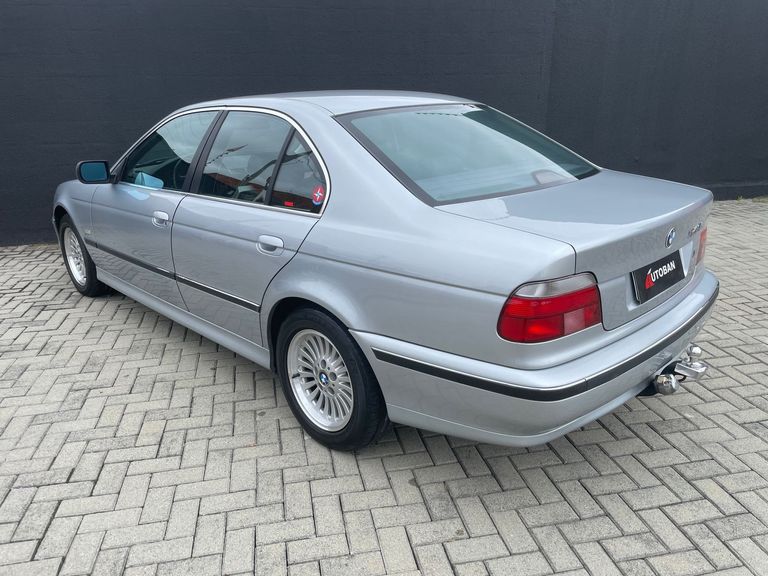 BMW 540i