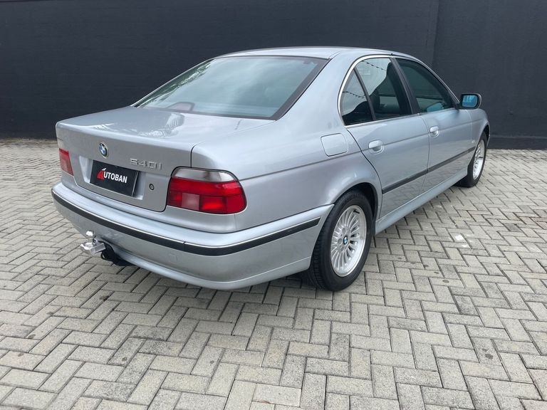 BMW 540i