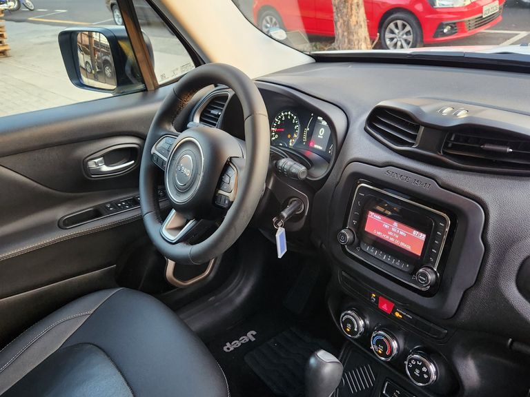 Jeep Renegade Sport 1.8 4x2 Flex 16V Aut.