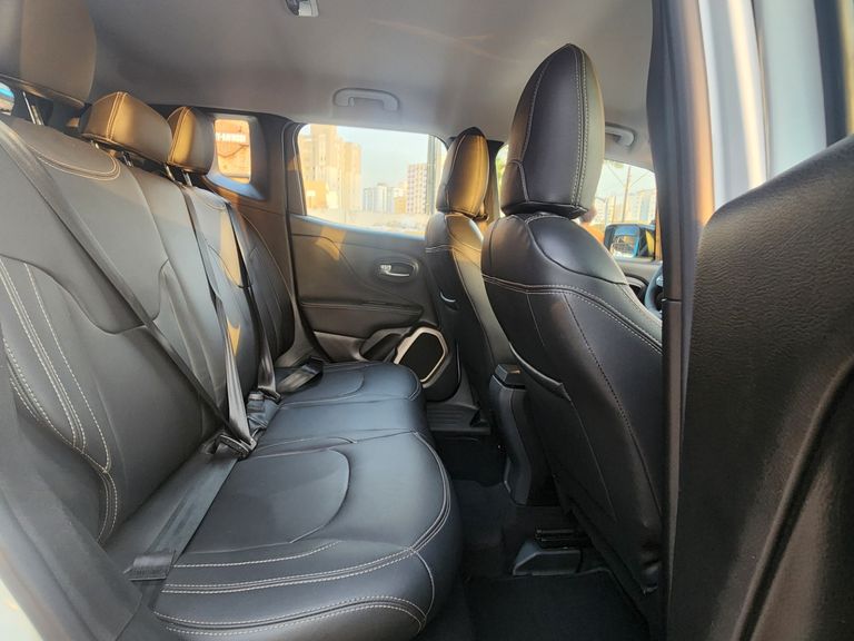 Jeep Renegade Sport 1.8 4x2 Flex 16V Aut.