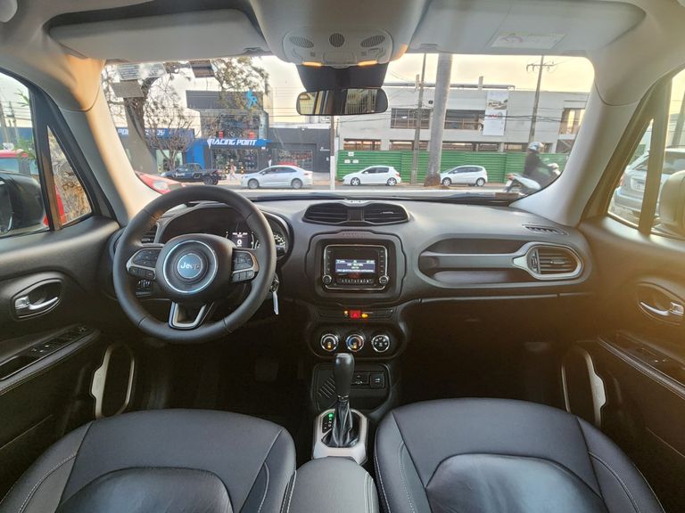 Jeep Renegade Sport 1.8 4x2 Flex 16V Aut.