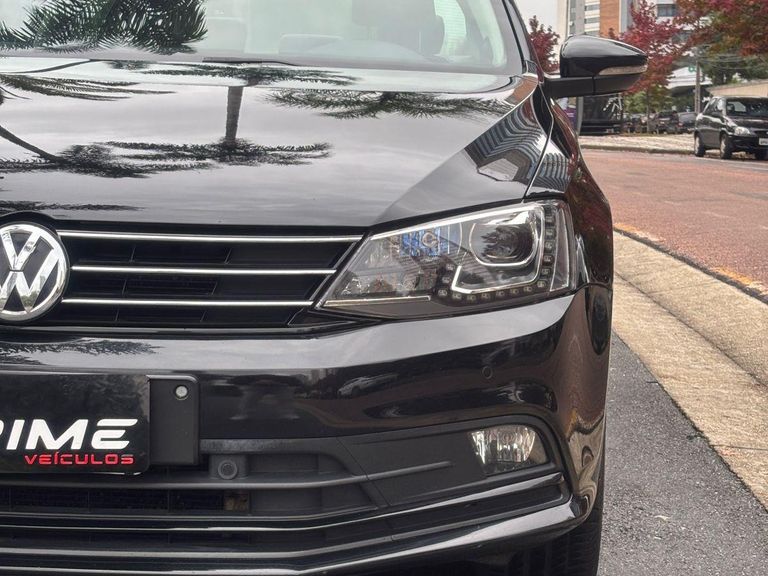 VolksWagen JETTA Highline 2.0 TSI 16V 4p Tiptronic