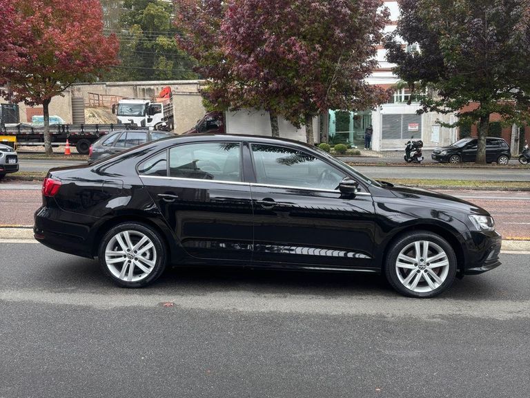 VolksWagen JETTA Highline 2.0 TSI 16V 4p Tiptronic
