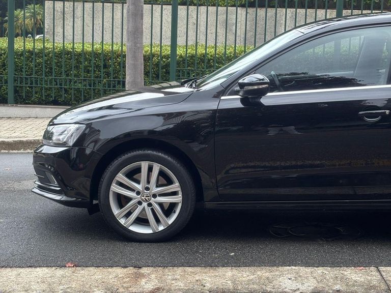 VolksWagen JETTA Highline 2.0 TSI 16V 4p Tiptronic