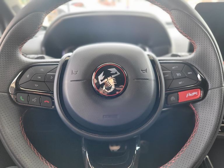 Fiat Fastback ABARTH Turbo Flex 1.3 Aut.