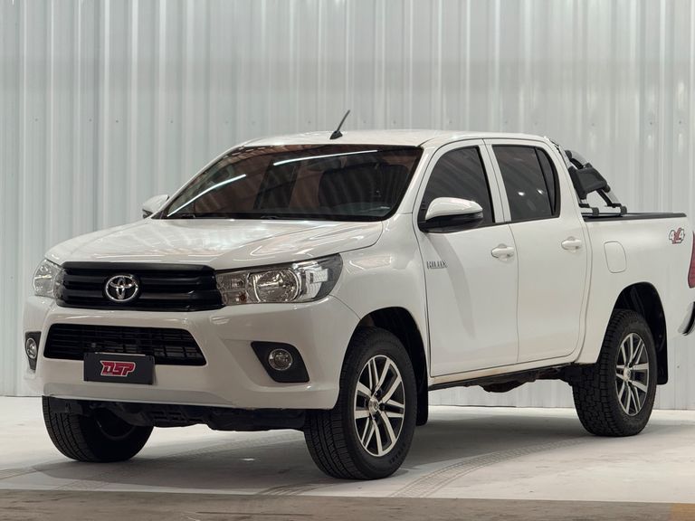 Toyota Hilux CD 4x4 2.8 Diesel Mec.