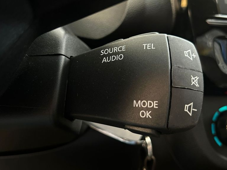 Renault KWID OUTSIDER 1.0 Flex 12V 5p Mec.