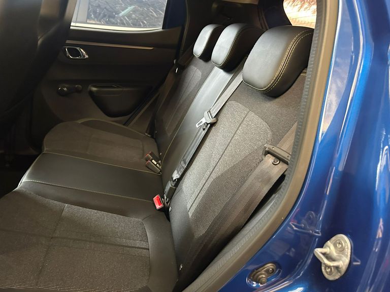 Renault KWID OUTSIDER 1.0 Flex 12V 5p Mec.