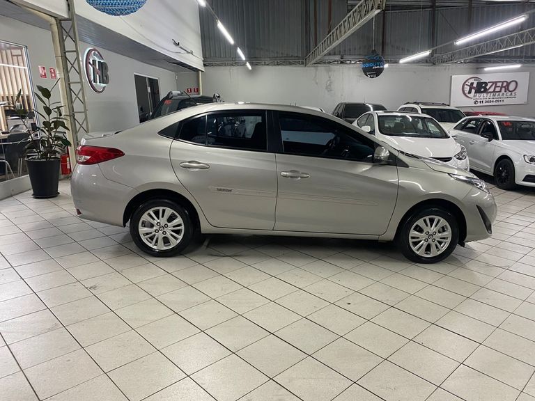 Toyota YARIS XL Sedan 1.5 Flex 16V 4p Aut.