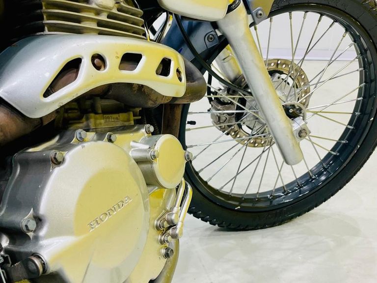HONDA NX-4 FALCON 400