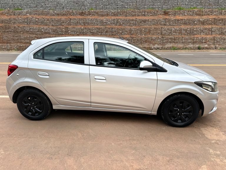 Chevrolet ONIX HATCH Joy 1.0 8V Flex 5p Mec.