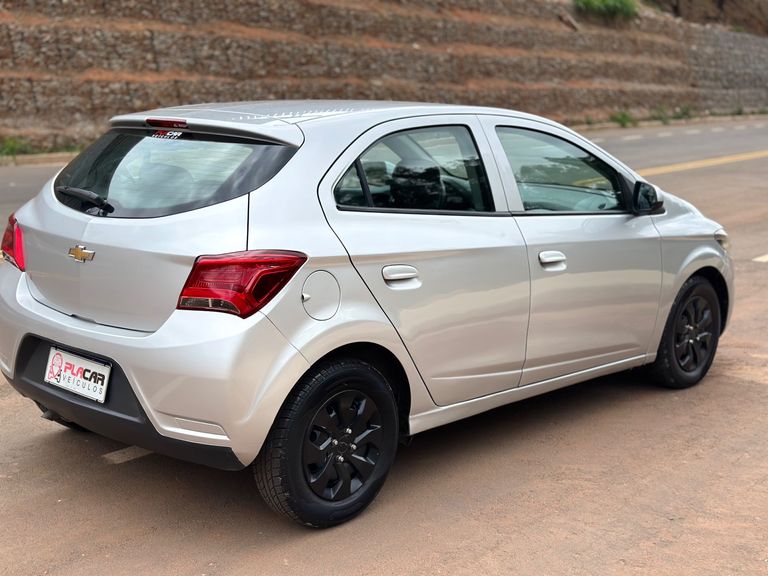 Chevrolet ONIX HATCH Joy 1.0 8V Flex 5p Mec.