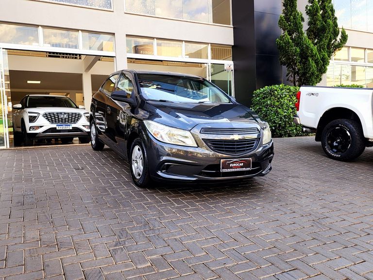 Chevrolet ONIX HATCH Joy 1.0 8V Flex 5p Mec.