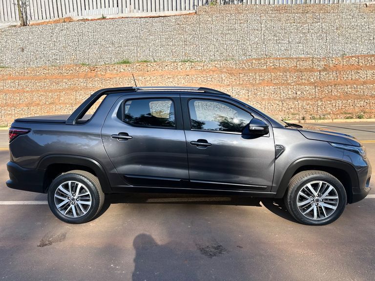 Fiat Strada Volcano 1.3 Flex 8V CD Aut.