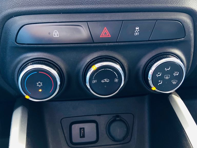 Chevrolet ONIX HATCH LT 1.0 12V Flex 5p Mec.