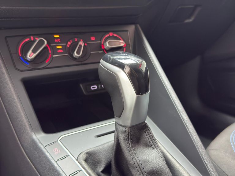 VolksWagen Nivus Comfortline 1.0 200 TSI Flex Aut.