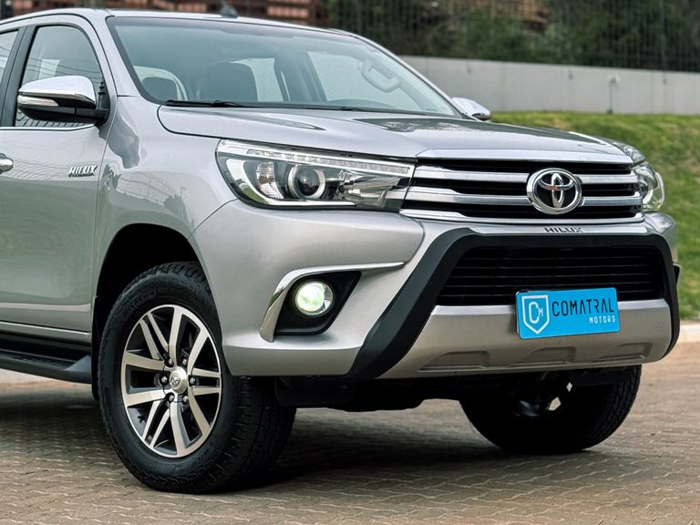 Toyota Hilux CD SRX 4x4 2.8 TDI 16V Diesel Aut.
