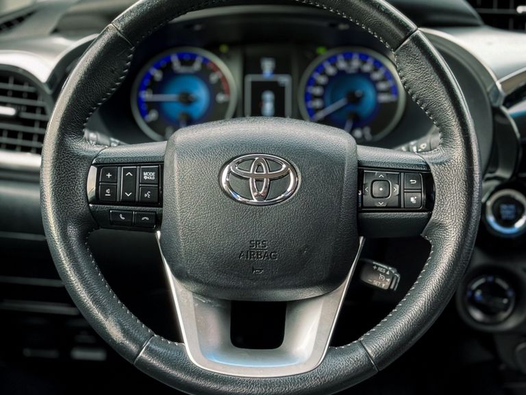 Toyota Hilux CD SRX 4x4 2.8 TDI 16V Diesel Aut.