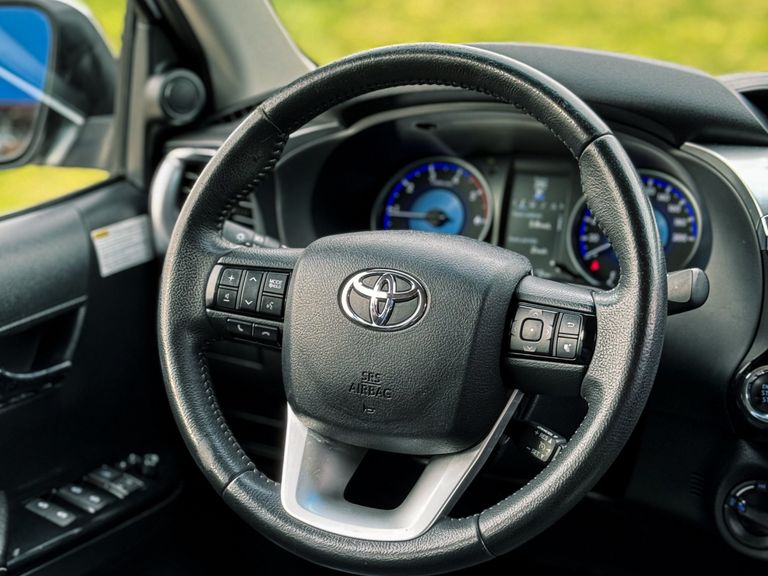 Toyota Hilux CD SRX 4x4 2.8 TDI 16V Diesel Aut.