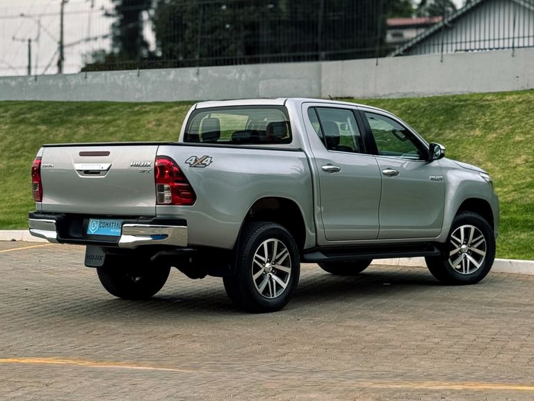 Toyota Hilux CD SRX 4x4 2.8 TDI 16V Diesel Aut.