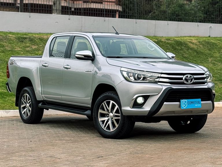 Toyota Hilux CD SRX 4x4 2.8 TDI 16V Diesel Aut.