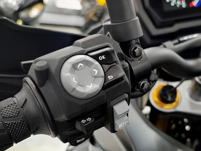 SUZUKI GSX-S 1000 GX