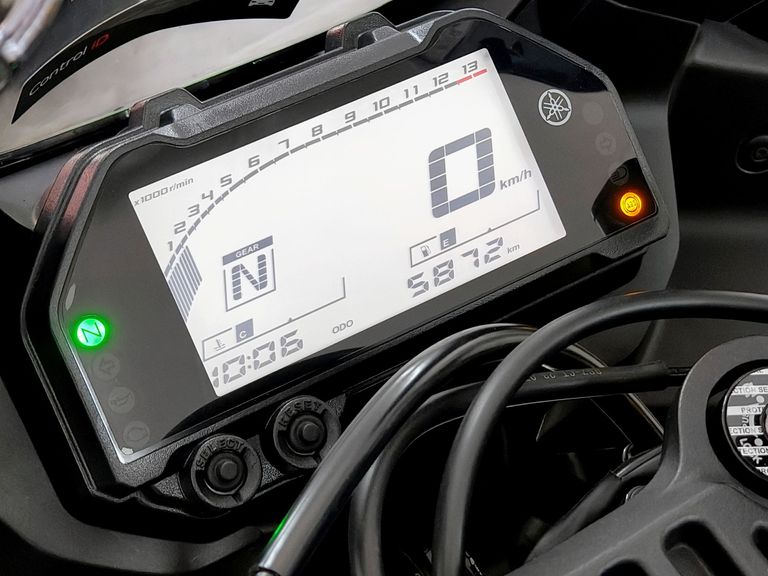 YAMAHA YZF R-3 321/ABS