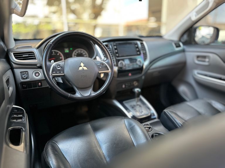 Mitsubishi L200 Triton Sport HPE 2.4 CD Diesel Aut.