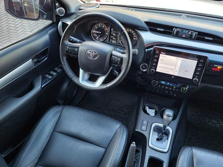 Toyota Hilux CD SRX 4x4 2.8 TDI 16V Diesel Aut.
