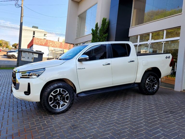 Toyota Hilux CD SRX 4x4 2.8 TDI 16V Diesel Aut.