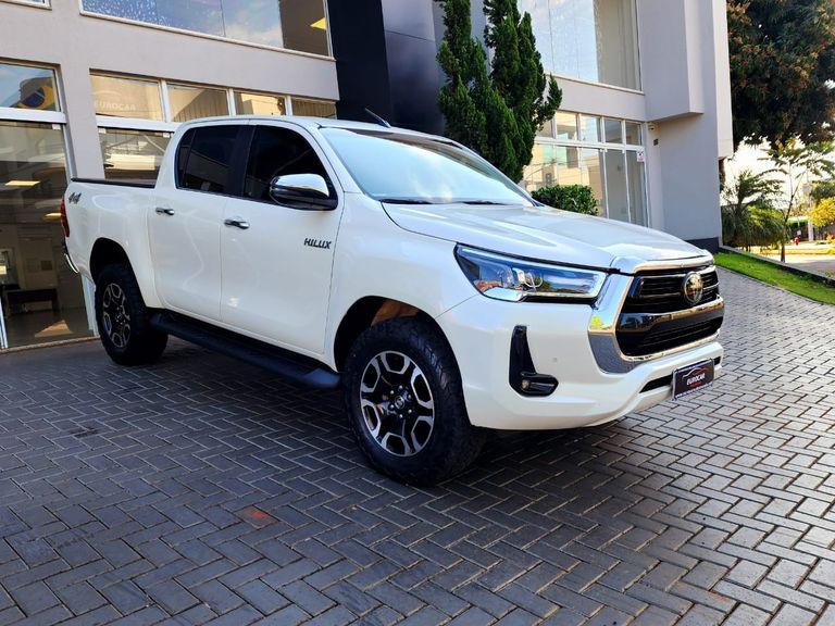 Toyota Hilux CD SRX 4x4 2.8 TDI 16V Diesel Aut.